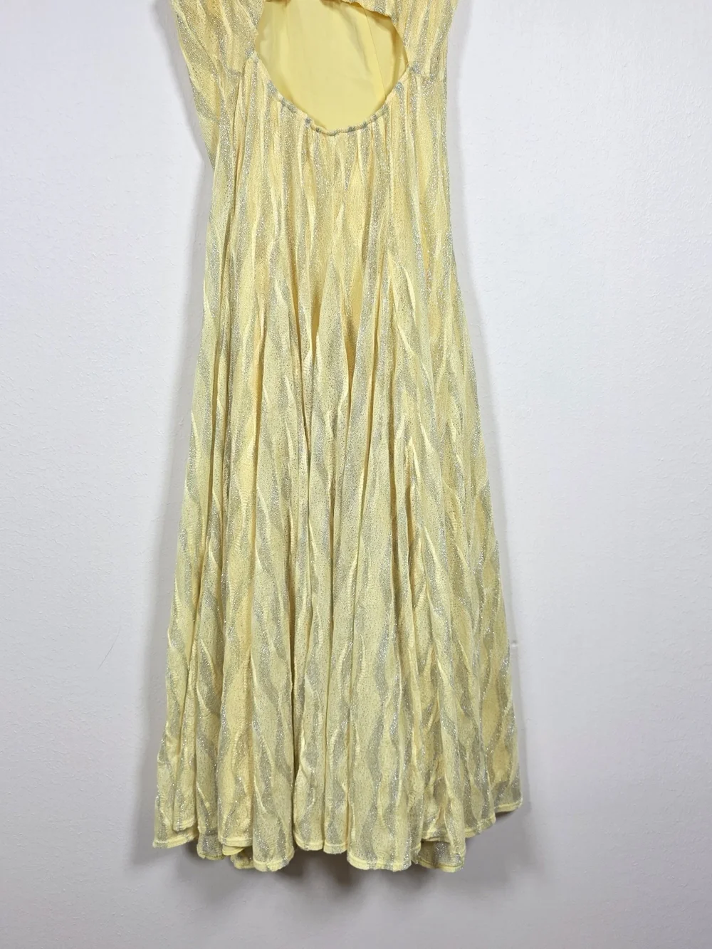 BLACK HALO ATHENA MIDI DRESS SIZE Large MSRP $435 - Picture 5 of 13